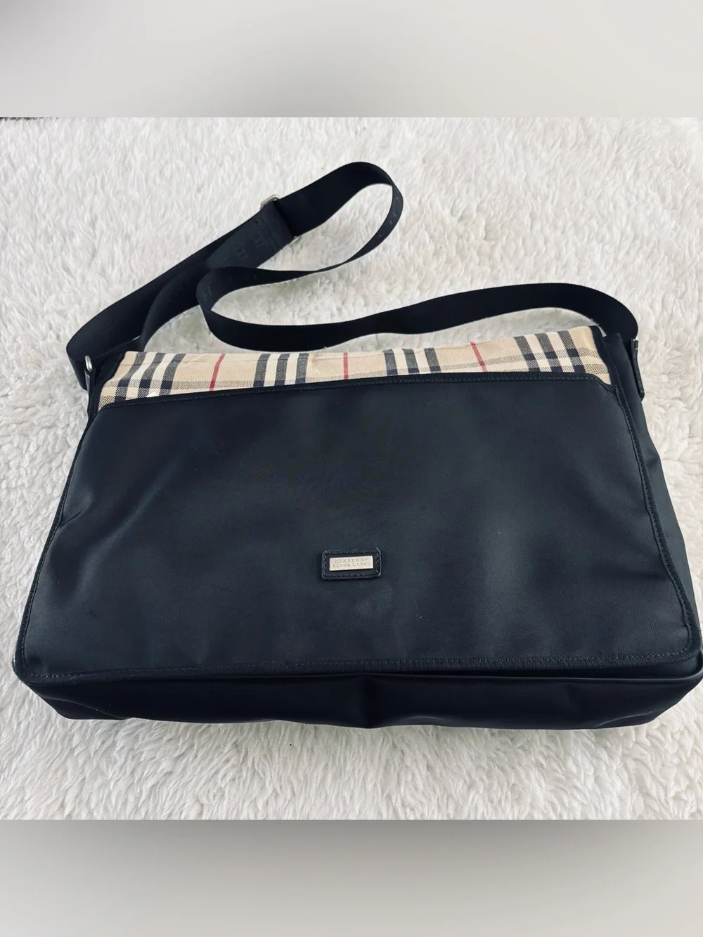Burberry Black Label Nova Check Canvas Black Nylon Crossbody/Messenger Large Bag